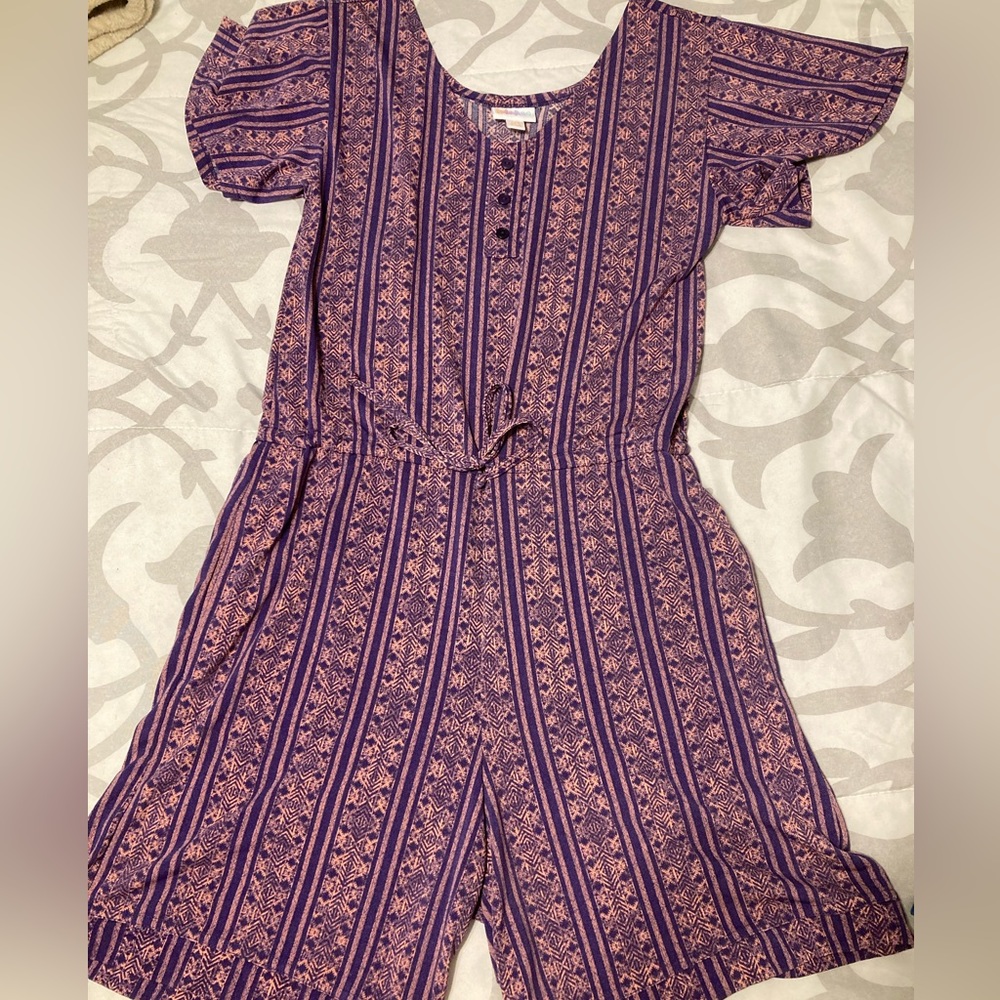 LulaRoe Xanthe romper XXS fits like a Small/Medium. Worn once